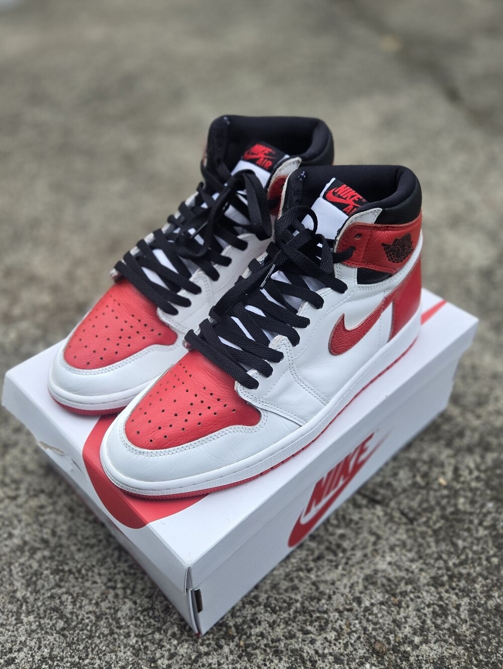Nike Air Jordan 1 Retro High OG Heritage Size 9.5 Red White w/ Box